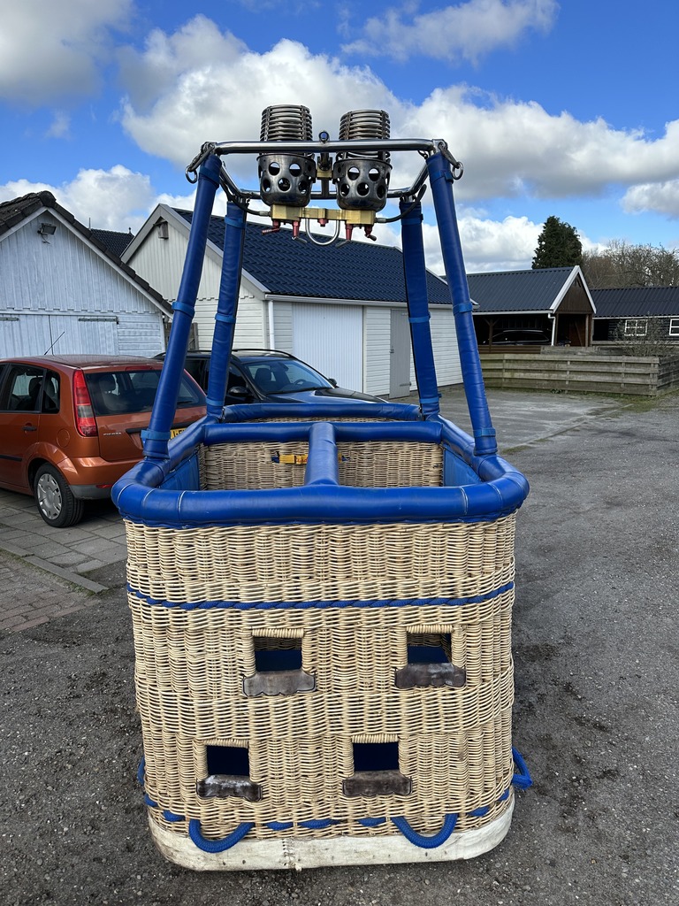 Lindstrand LBL single T basket