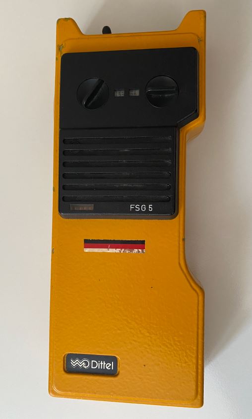 Dittel FSG5 airband transceiver